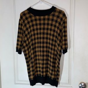 Who What Wear / Black and Yellow short sleeve sweater / XXL
